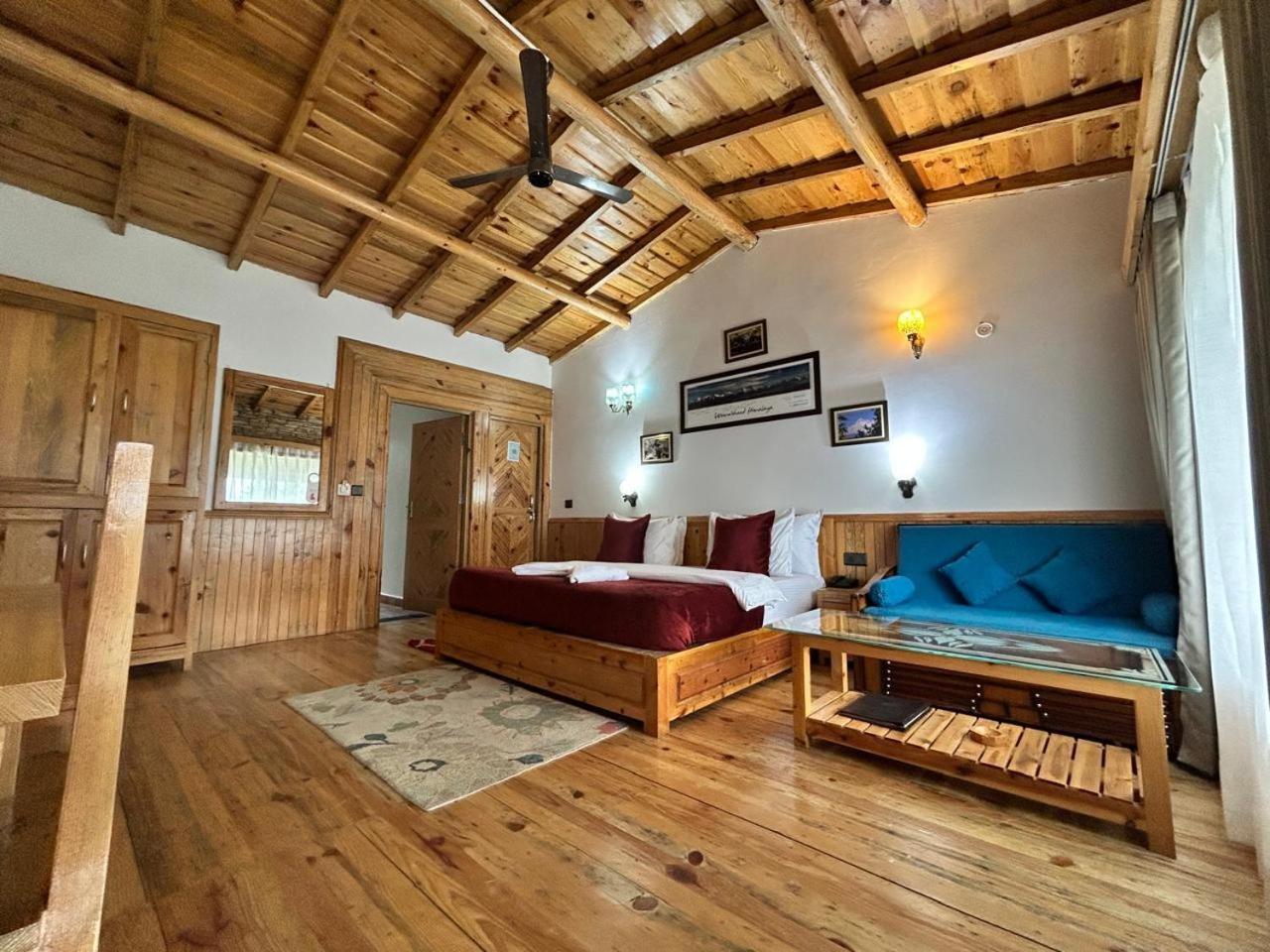 Kasar Himalaya Holiday Resort, Binsar Rd Almora Bagian luar foto