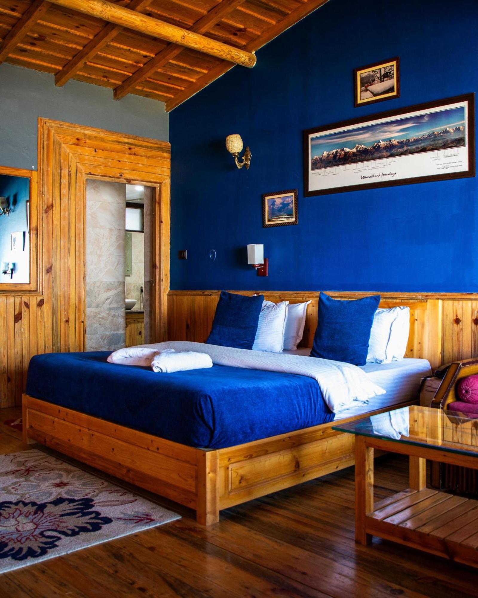 Kasar Himalaya Holiday Resort, Binsar Rd Almora Bagian luar foto
