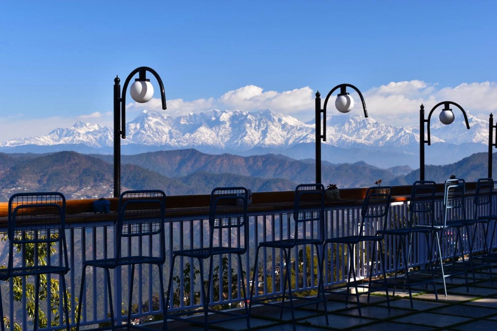 Kasar Himalaya Holiday Resort, Binsar Rd Almora Bagian luar foto