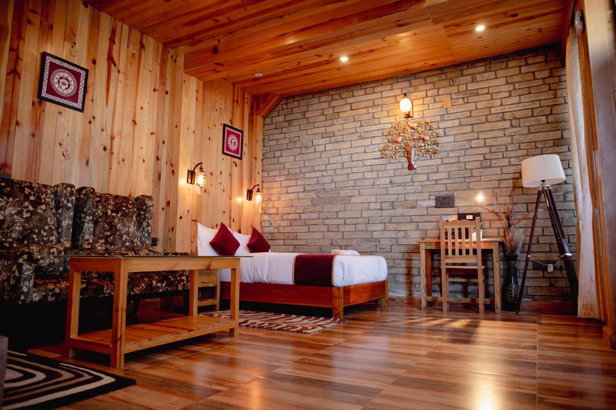 Kasar Himalaya Holiday Resort, Binsar Rd Almora Bagian luar foto
